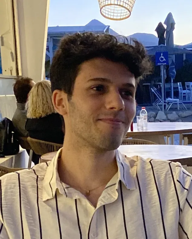 Portrait d'Enzo, auteur du guide French Riviera Life