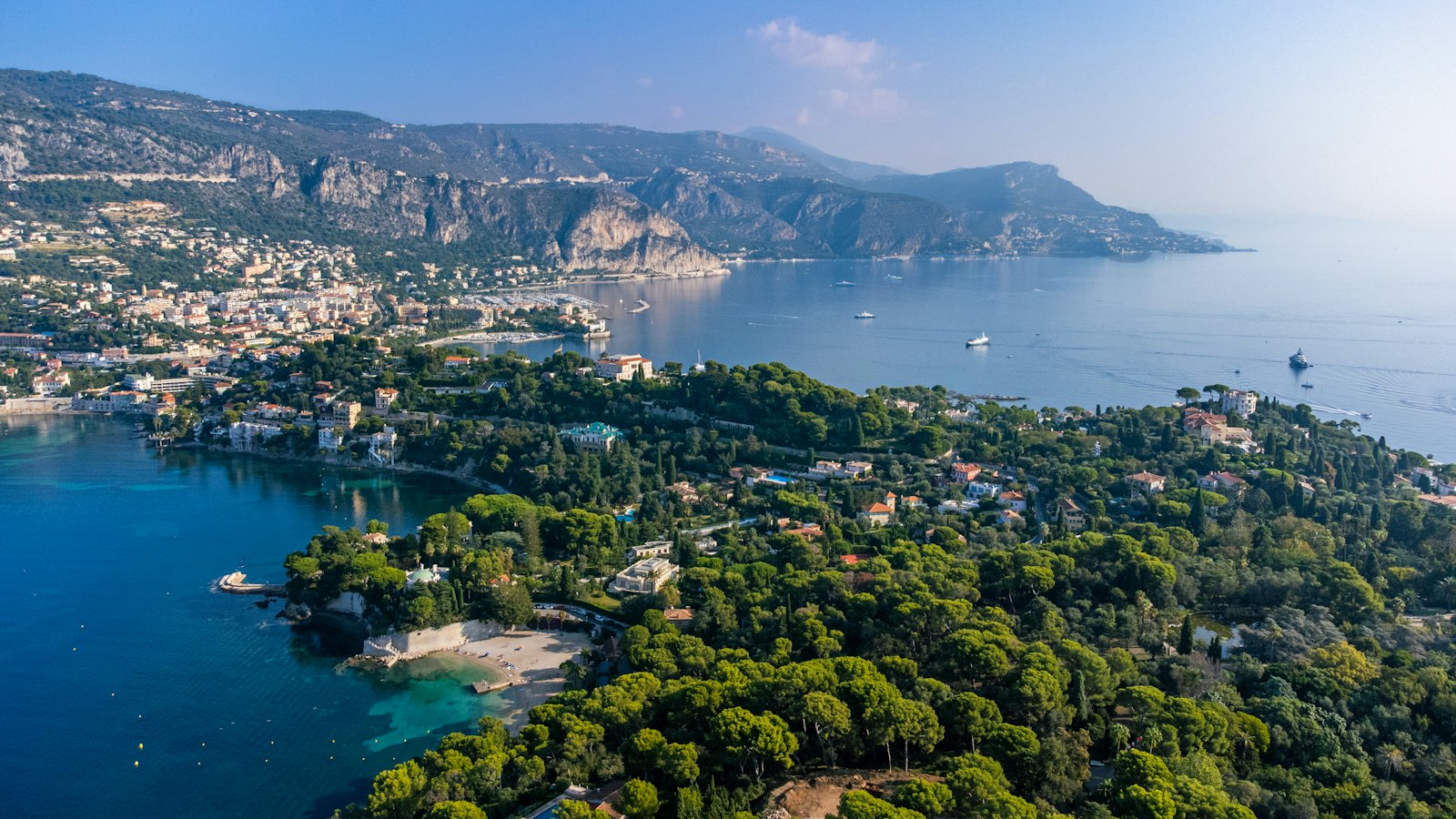 La baie de Beaulieu et le Cap Ferrat vus du ciel